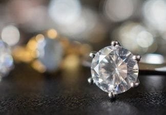 5 tips to buy the perfect engagement ring in London engagement ring london