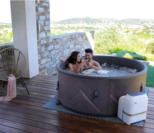 Tips On Using Inflatable Hot Tubs In Extremely Cold Whether Inflatable