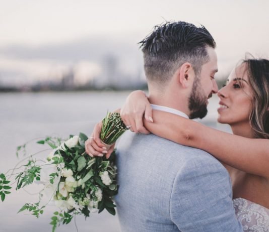 How To Choose The Perfect Wedding Corsage In Singapore Wedding Corsage