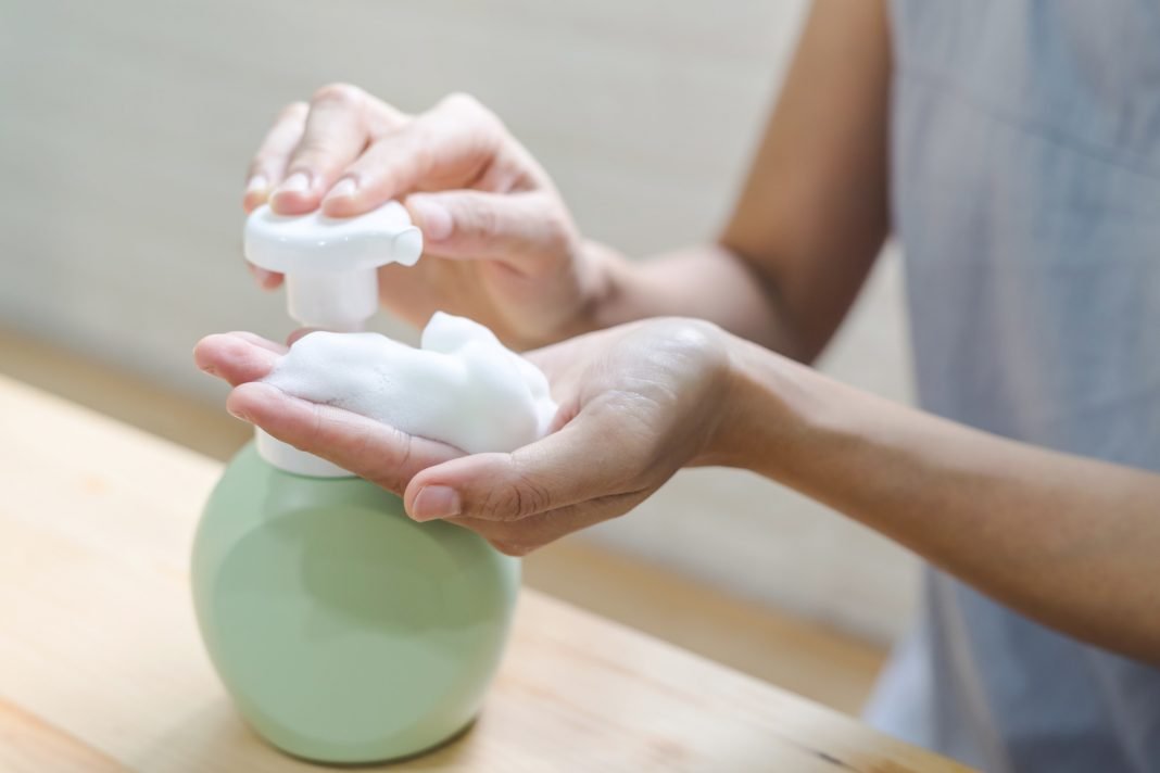 Mighty Clean 5 Hand Soap Ingredients to Avoid Digestley