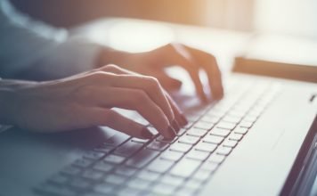 7 Benefits of Outsourcing IT Services Choose Business Software