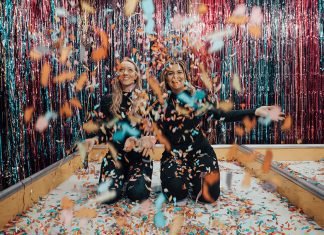 How to Host a Great Party: Tips and Tricks for Throwing a Memorable Event How to Host a Great Party: Tips and Tricks for Throwing a Memorable Event