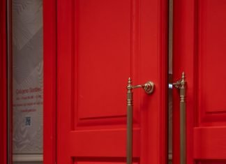 Which One To Choose: Aluminum Vs. uPVC Bifold Doors? Bifold Doors