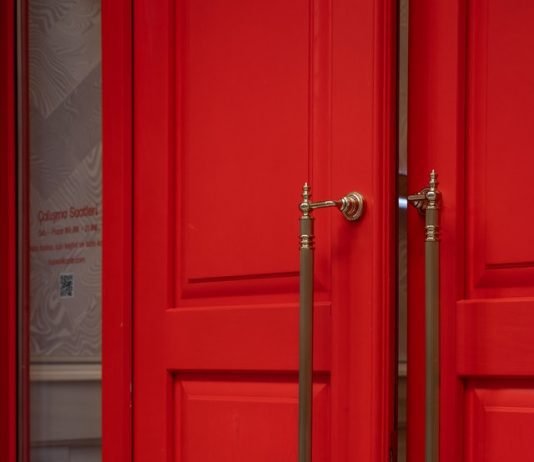 Which One To Choose: Aluminum Vs. uPVC Bifold Doors? Bifold Doors