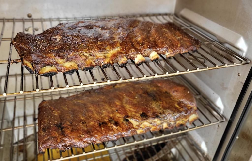 5 Reasons to Buy an Electric Smoker Digestley