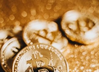 The Pros and Cons of Buying Bitcoin The Pros and Cons of Buying Bitcoin