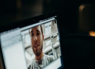 Difference Between Webinar and Webcast Webinar and Webcast