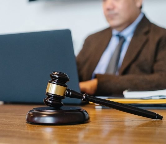 How to Choose a Personal Injury Lawyer