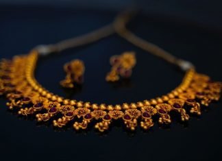 Top 6 Reasons Why You Should Own Gold Necklaces Necklace