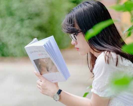 Choosing the Right College for Your Further Education