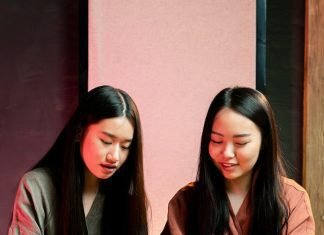 New China Tours; Experience the Modern China Lifestyle Modern China Lifestyle