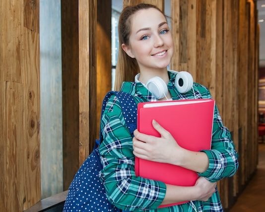 7 Ways College Affects Students Students