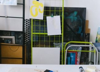 Screen Printing vs. DTG Printing: Which Method is Right for You?