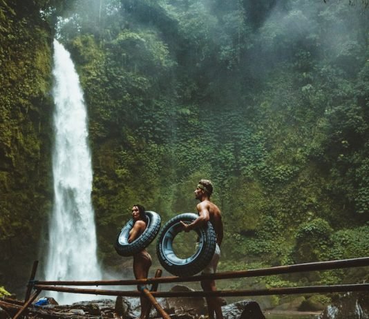 Exploring the Wonders of the Amazon Rainforest: A Guide to Sustainable Tours Amazon Rainforest