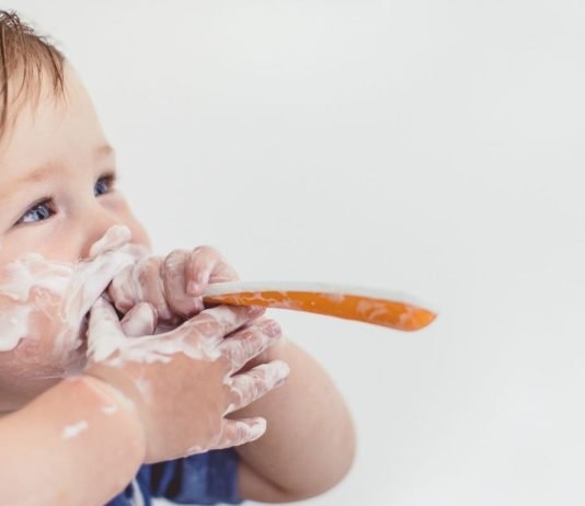 Are You Wondering How You’ll Feed Your Newborn? Here Are Helpful Tips Feeding Newborns