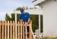 Fence Care and Maintenance in Tucson: A Handyman’s Expertise