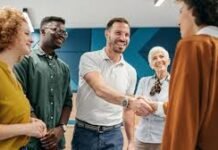 What are the ways to make welcoming new employees systematically? What are the ways to make welcoming new employees systematically