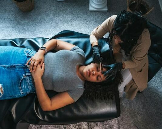 The Ultimate Guide to Finding Dermaplaning Services Near You