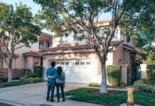 A Modern Homeowner’s Guide to Log Home Kits