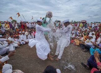 Explore Pune “the Cultural Capital of Maharashtra” like a local