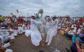 Explore Pune “the Cultural Capital of Maharashtra” like a local