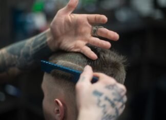 Mastering the Craft: The Distinctive Worlds of Master and Restricted Barbers