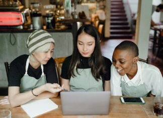 Employment Law Essentials: 7 Tips for Small Businesses Small Businesses