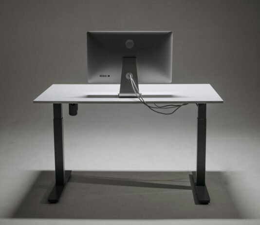 The Best Standing Desk for Easy Organization Standing Desk