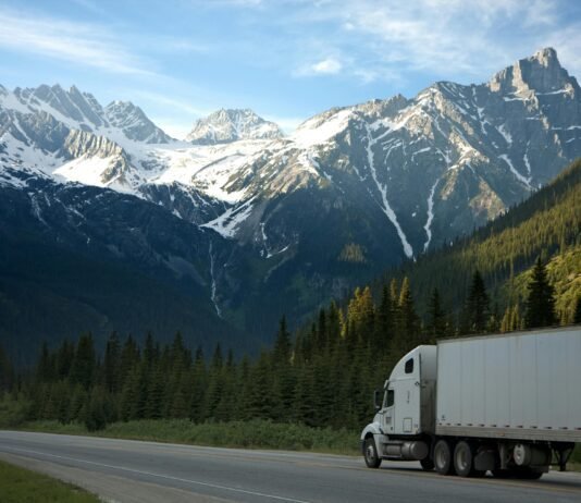 Efficiency on the Road: How ELD Devices Revolutionize Hot Shot Trucking Hot Shot Trucking