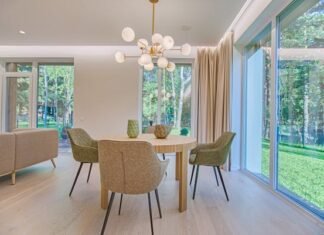 What Window Treatments Are Best for Sliding Doors