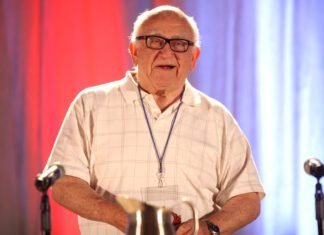 Ed Asner Cause of Death: An Overview of Age, Wiki, Career, Height, Personal Life, Awards, and More Ed Asner Cause of Death