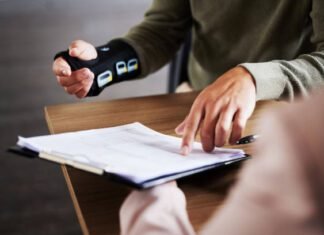 Common Myths About Injury Law: Debunking Misconceptions injury law