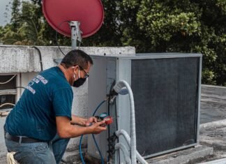 Choosing the Right AC Repair Contractor AC Repair