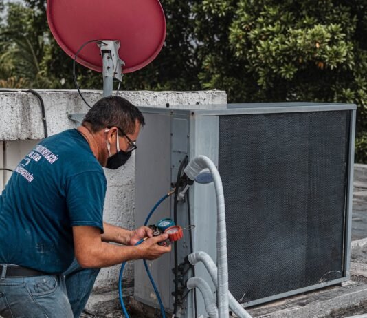 Choosing the Right AC Repair Contractor AC Repair