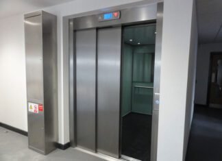 The Ultimate Guide to Choosing the Right Service Lift for Your Business
