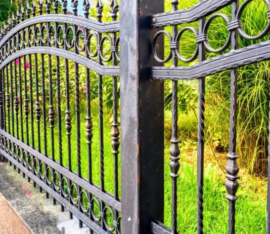The Benefits of Steel Fencing for Your Garden Garden