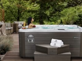 Jacuzzi vs. Hot Tub