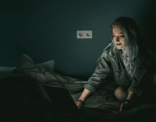 Monitor Night Mode Explained and How to Use It Effectively Monitor Night Mode