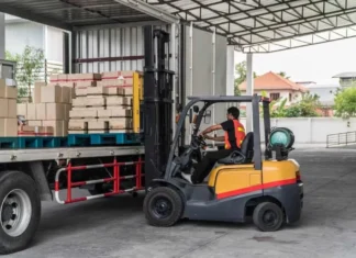 A Guide to Choosing the Right Lift Maintenance Company Lift Maintenance Company